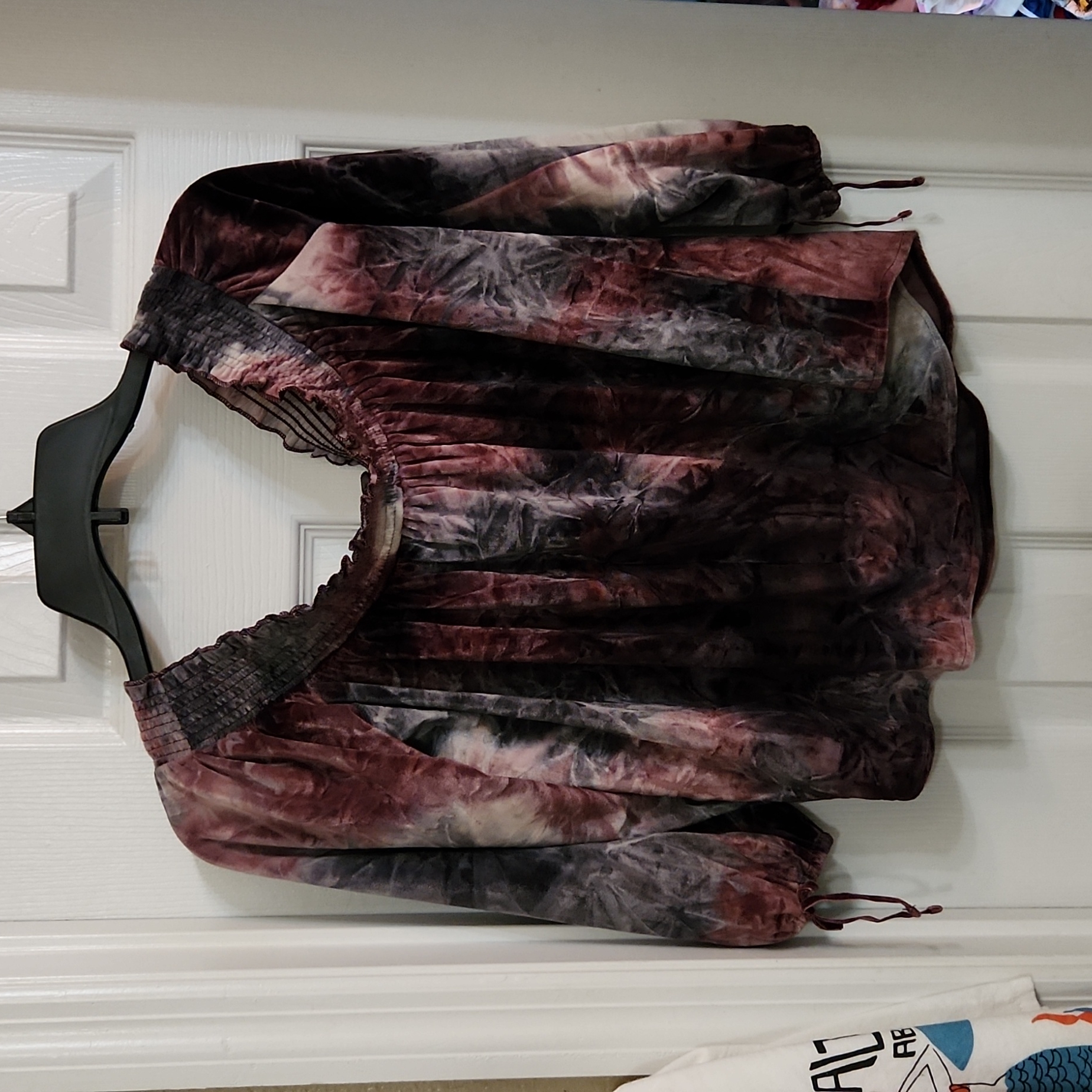 American Eagle Velour Top
